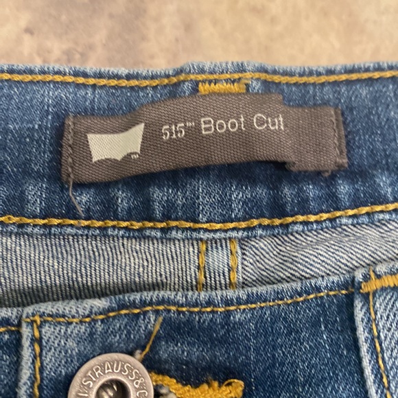 Levi's 515 Bootcut Jeans Stretch 10.5" Rise 31.5" Inseam Med Wash - Picture 7 of 11